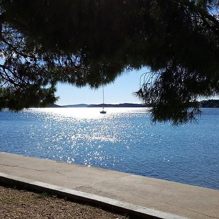 Apartmani Ana Juricev Vodice Esterno foto