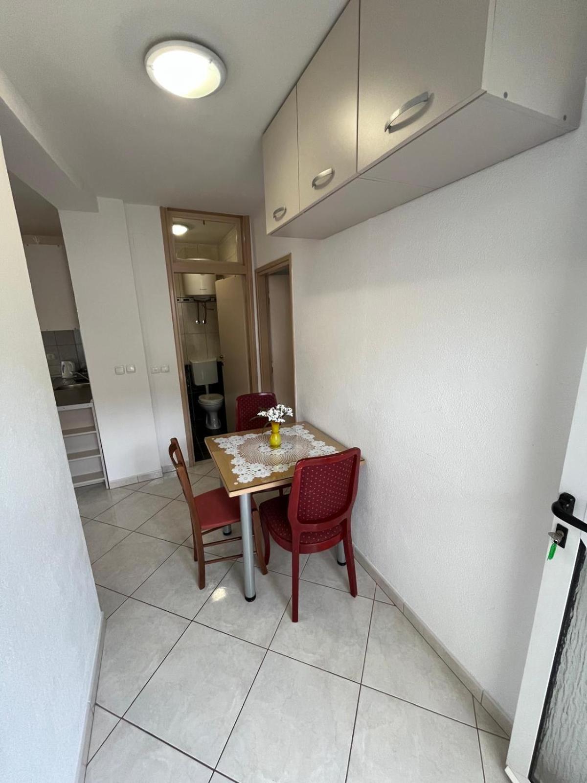 Apartmani Ana Juricev Vodice Esterno foto