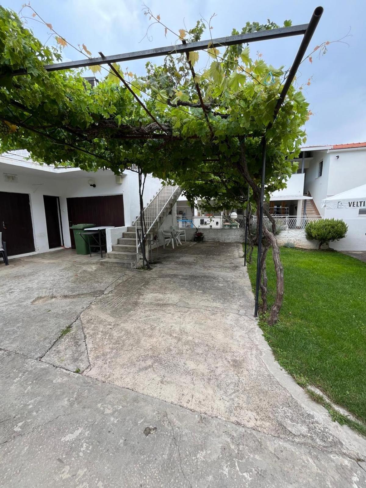 Apartmani Ana Juricev Vodice Esterno foto
